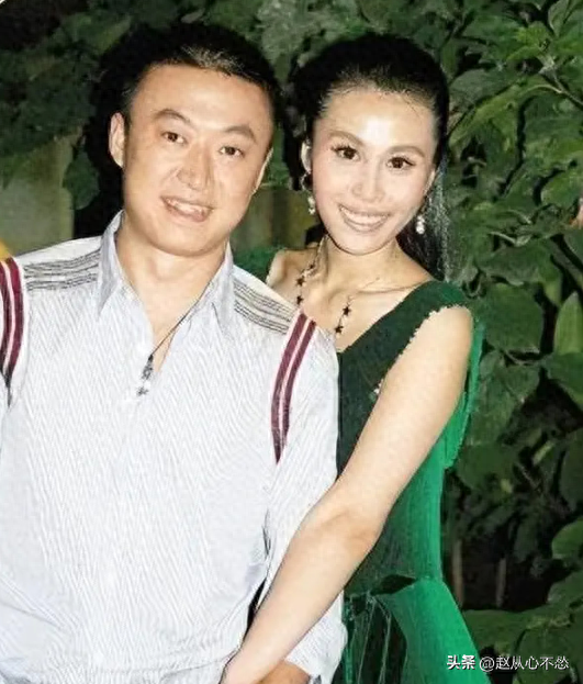 乒坛名将马琳：花一套别墅及百万与前妻离婚，3年后再娶瑜伽教练